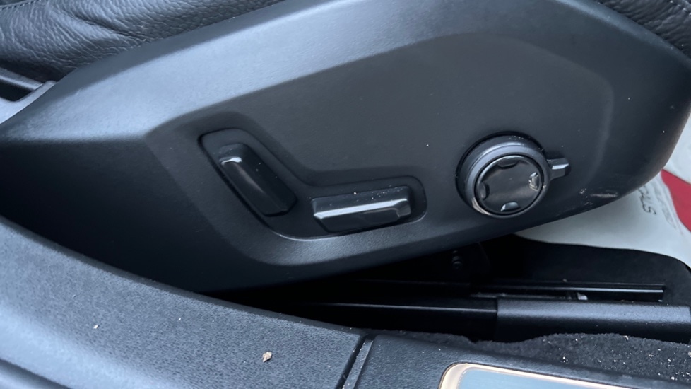 Used Volvo V90 2025 for sale - 76874549: Photo 30