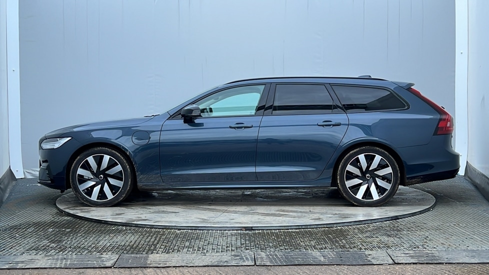 Used Volvo V90 2025 for sale - 76874549: Photo 8