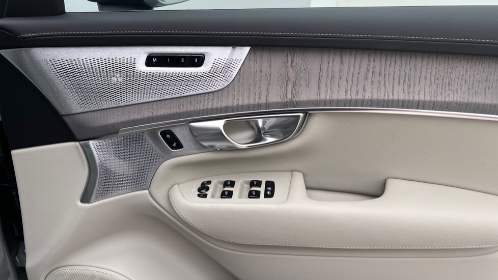 Used Volvo XC90 2025 for sale - 76168853: Photo 15