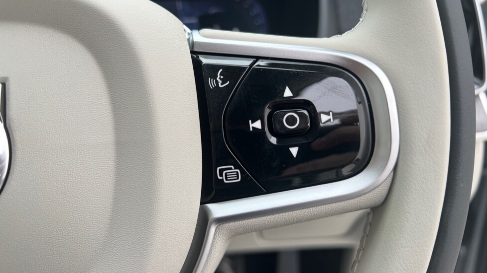 Used Volvo XC90 2025 for sale - 76168853: Photo 19