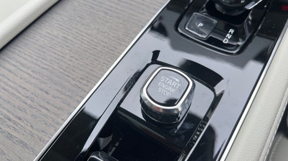 Used Volvo XC90 2025 for sale - 76168853: Photo 27