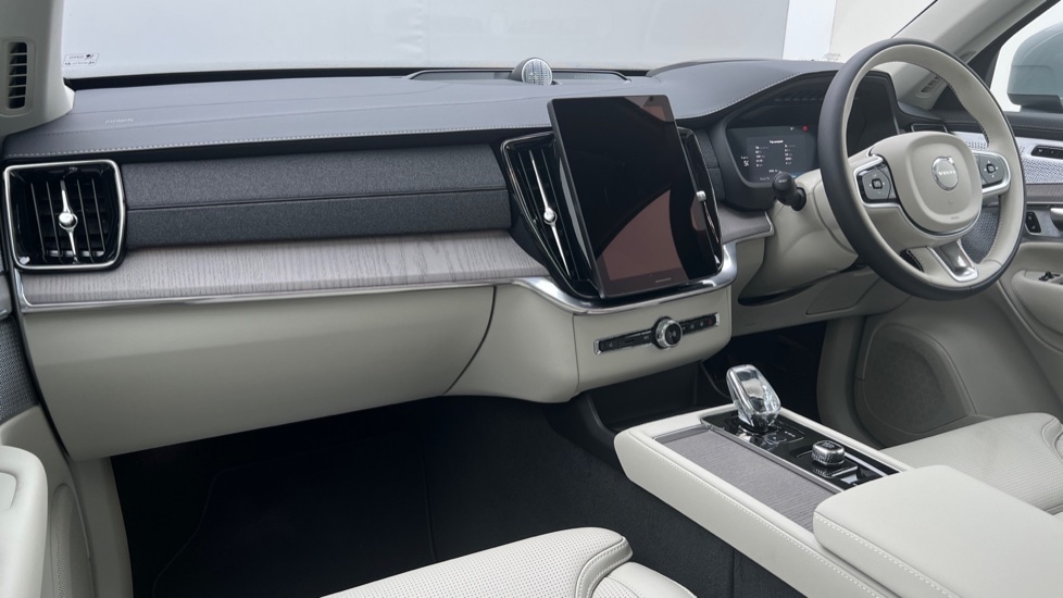 Used Volvo XC90 2025 for sale - 76168853: Photo 4