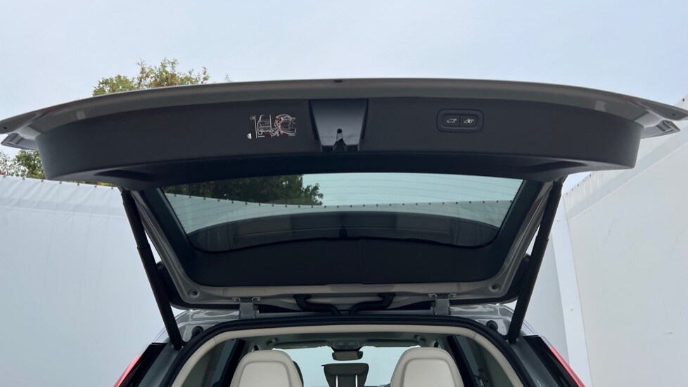 Used Volvo XC90 2025 for sale - 76168853: Photo 42