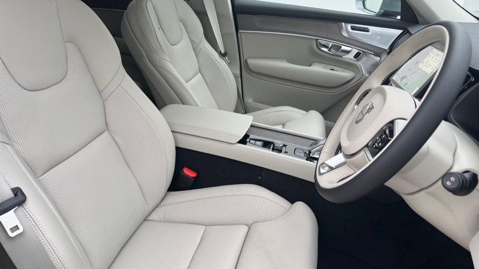 Used Volvo XC90 2025 for sale - 76168853: Photo 9