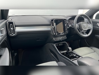 Used Volvo XC40 2023 for sale - 75886860: Photo