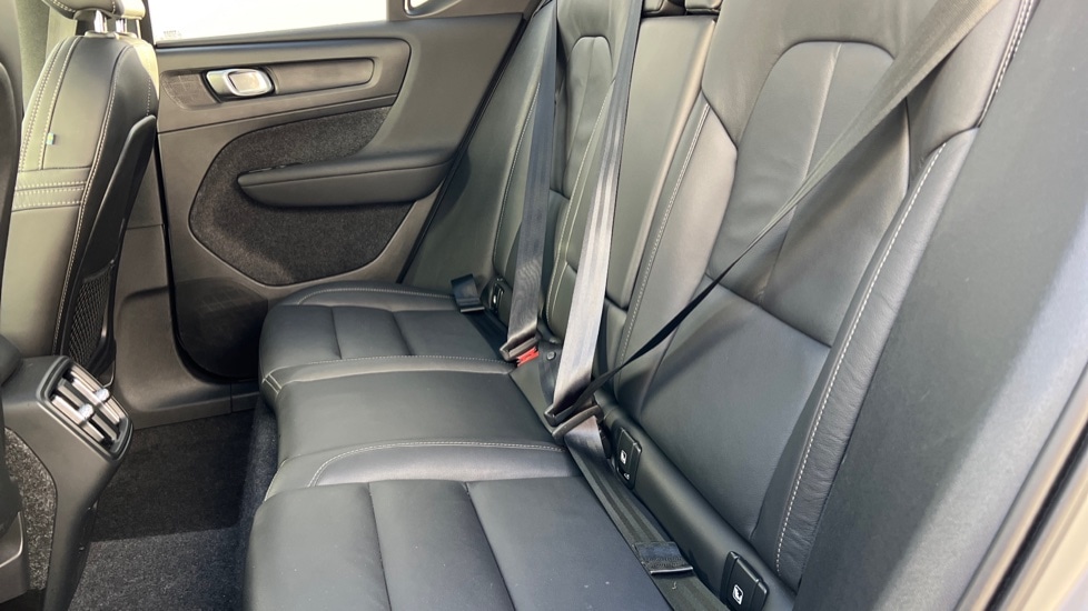 Used Volvo XC40 2024 for sale - 76872736: Photo 10