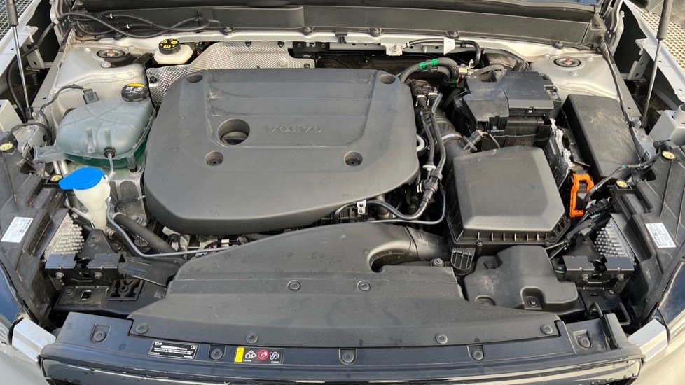 Used Volvo XC40 2024 for sale - 76872736: Photo 23