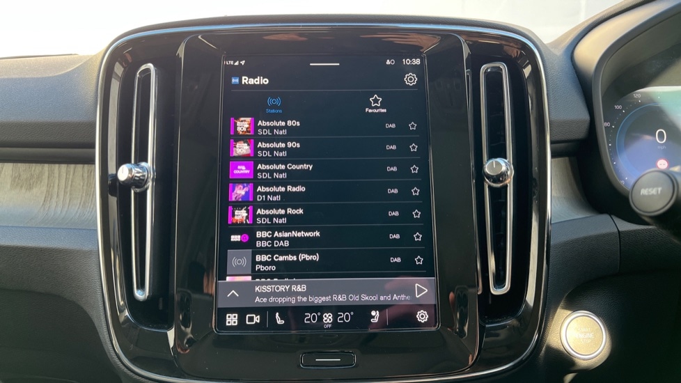 Used Volvo XC40 2024 for sale - 76872736: Photo 32