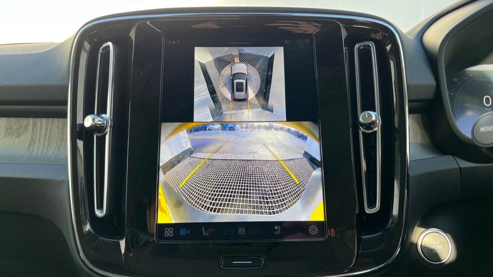 Used Volvo XC40 2024 for sale - 76872736: Photo 35