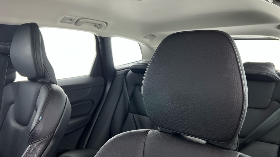 Used Volvo XC60 2020 for sale - 76533976: Photo 11