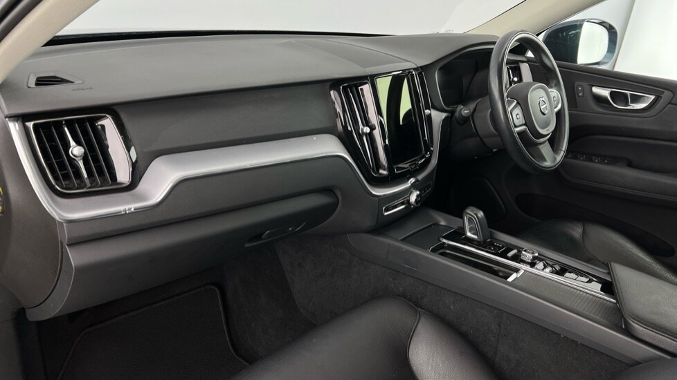 Used Volvo XC60 2020 for sale - 76533976: Photo 6