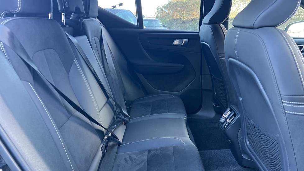 Used Volvo XC40 2025 for sale - 77063429: Photo 10