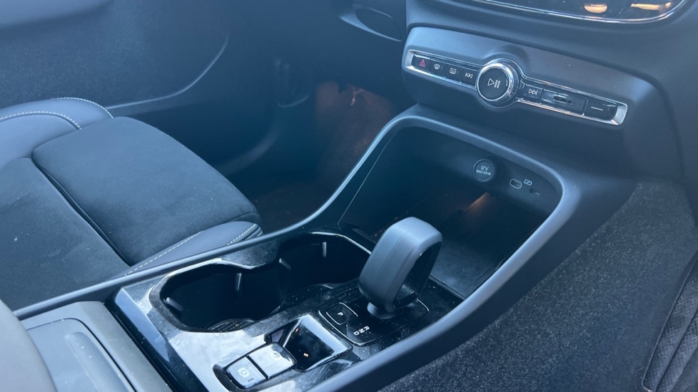 Used Volvo XC40 2025 for sale - 77063429: Photo 14