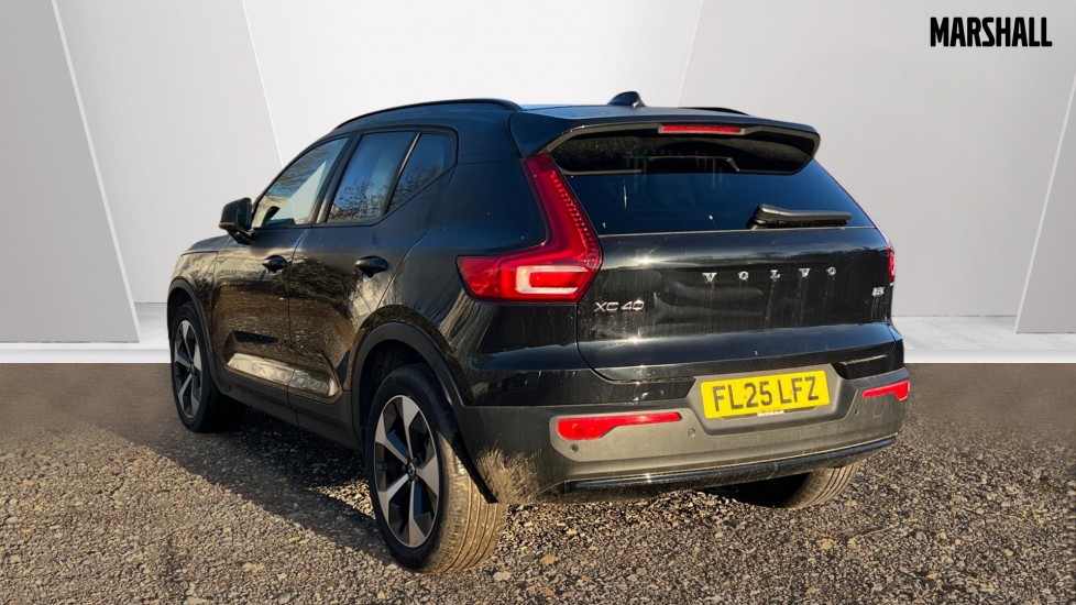 Used Volvo XC40 2025 for sale - 77063429: Photo 2