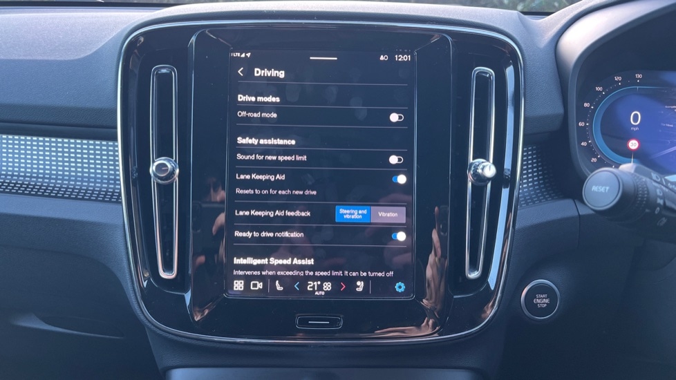 Used Volvo XC40 2025 for sale - 77063429: Photo 37