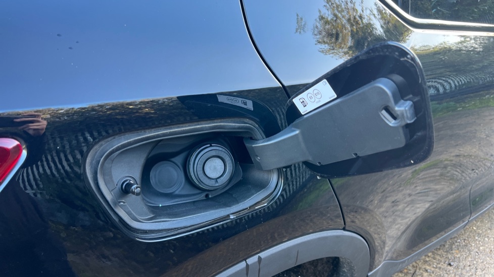 Used Volvo XC40 2025 for sale - 77063429: Photo 38