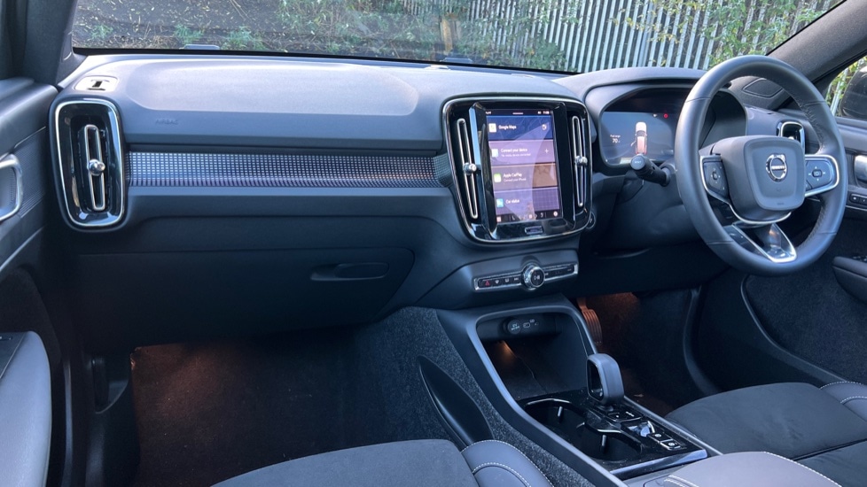 Used Volvo XC40 2025 for sale - 77063429: Photo 4