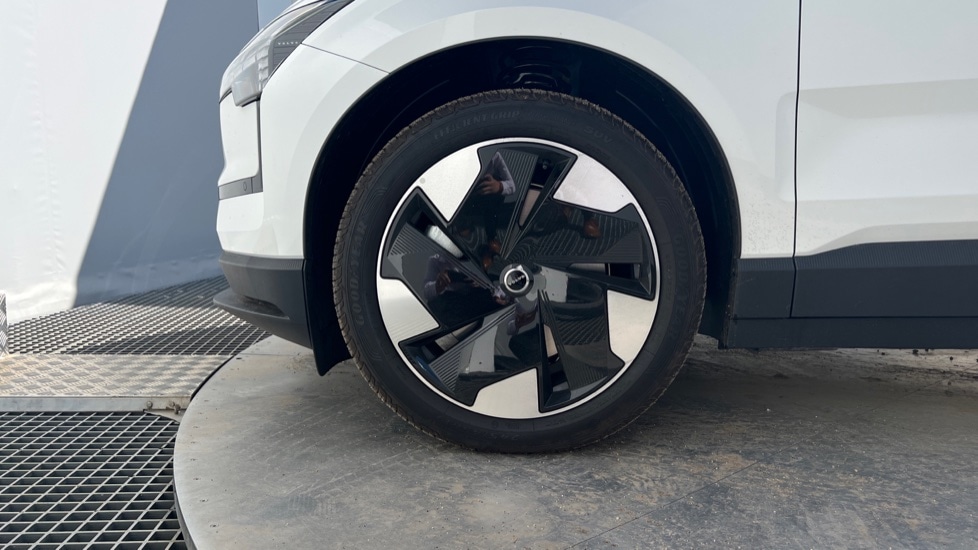 Used Volvo EX30 2025 for sale - 76871861: Photo 24