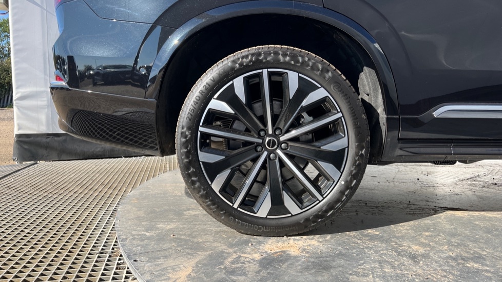 Used Volvo XC90 2025 for sale - 76870099: Photo 16