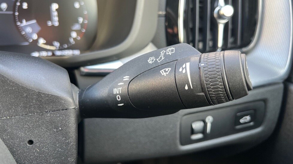 Used Volvo XC60 2019 for sale - 76873958: Photo 29