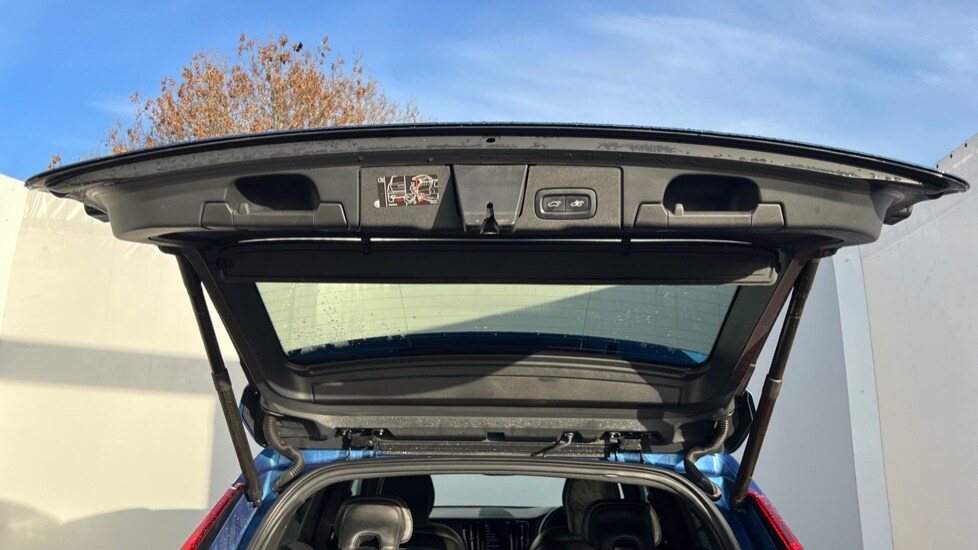 Used Volvo XC60 2019 for sale - 76873958: Photo 41