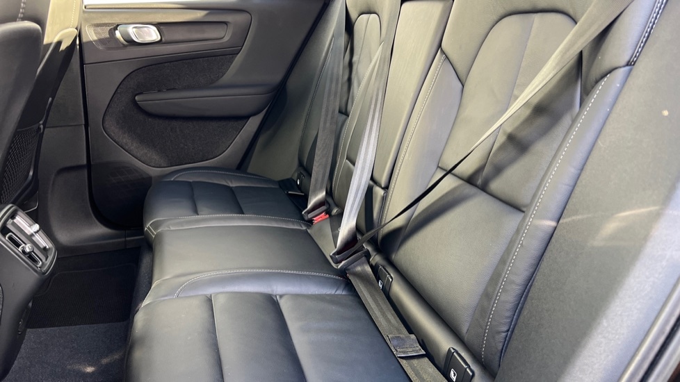 Used Volvo XC40 2023 for sale - 76872738: Photo 10