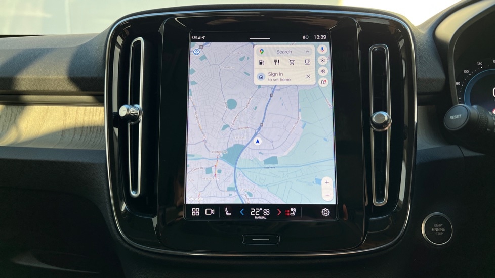 Used Volvo XC40 2023 for sale - 76872738: Photo 34