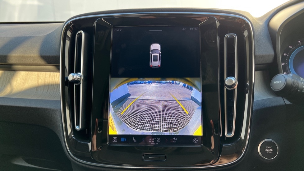 Used Volvo XC40 2023 for sale - 76872738: Photo 36