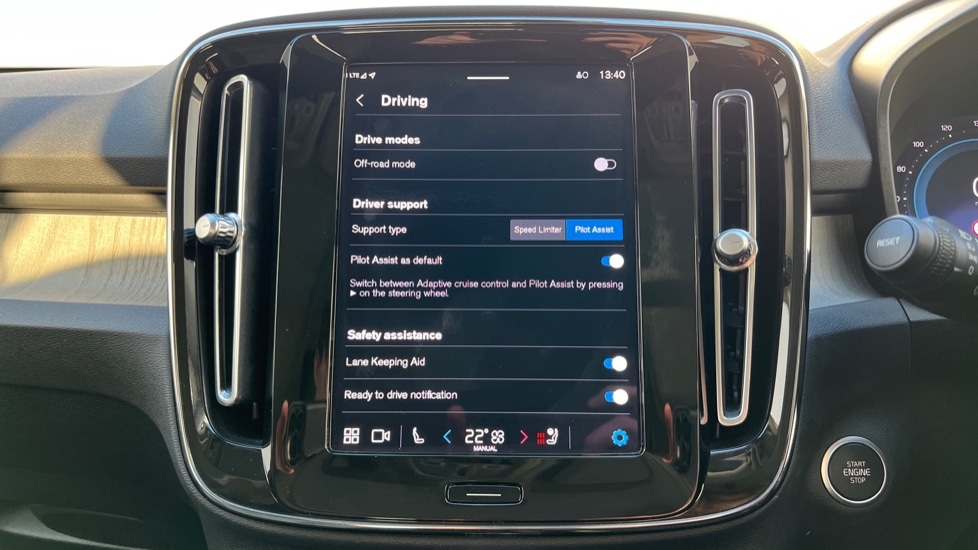 Used Volvo XC40 2023 for sale - 76872738: Photo 38