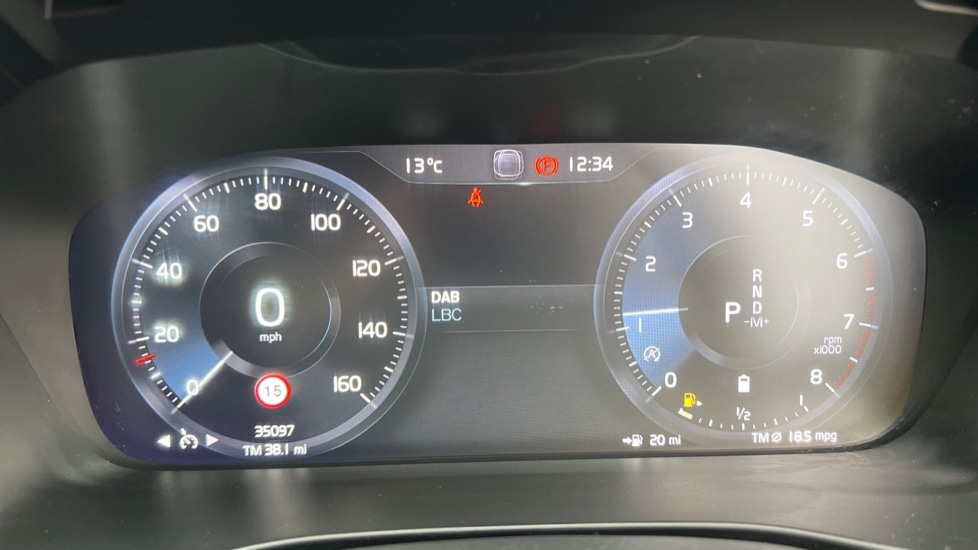 Used Volvo XC40 2020 for sale - 76871701: Photo 11