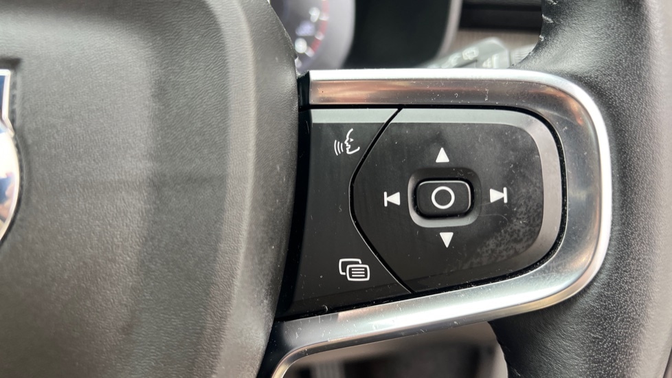 Used Volvo XC40 2020 for sale - 76871701: Photo 19