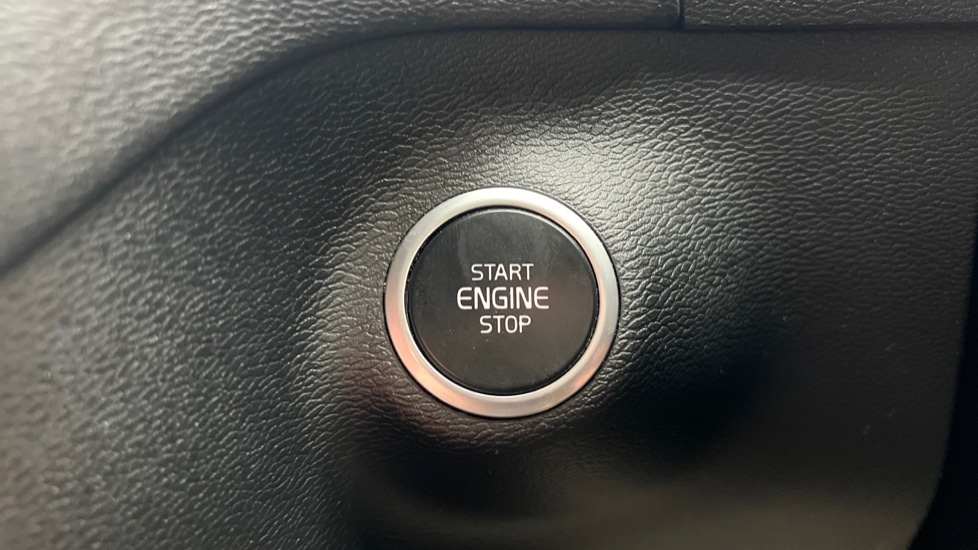 Used Volvo XC40 2020 for sale - 76871701: Photo 27