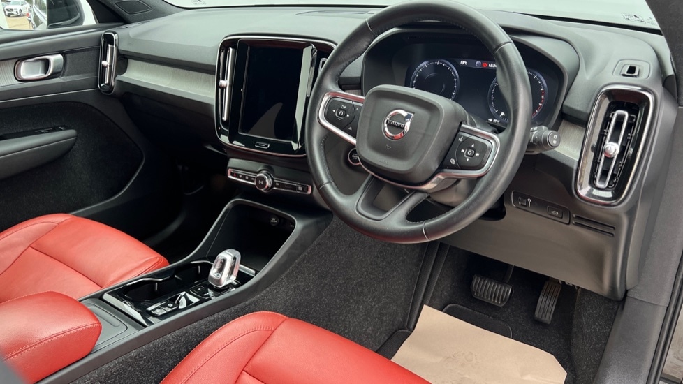 Used Volvo XC40 2020 for sale - 76871701: Photo 5