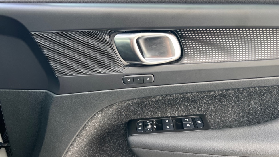 Used Volvo XC40 2021 for sale - 76630257: Photo 15