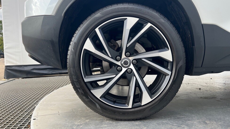 Used Volvo XC40 2021 for sale - 76630257: Photo 16