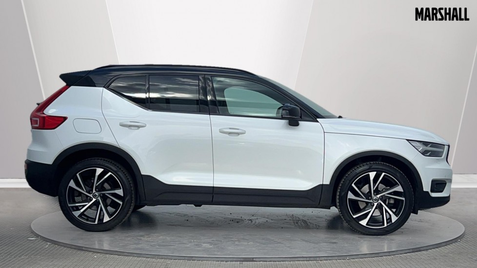 Used Volvo XC40 2021 for sale - 76630257: Photo 3