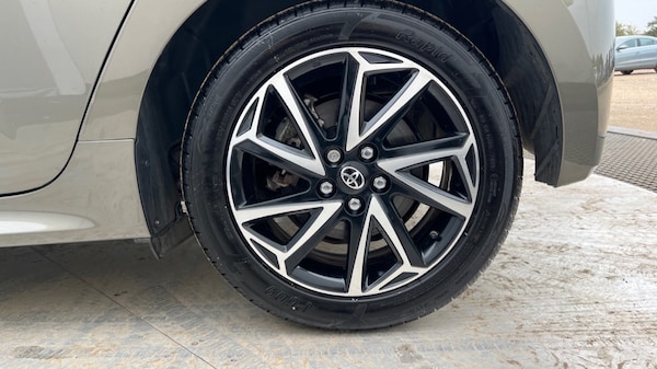 Used Toyota Yaris 2022 for sale - 76297456: Photo 18