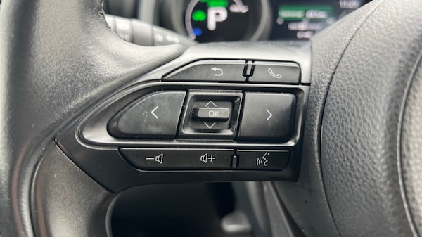 Used Toyota Yaris 2022 for sale - 76297456: Photo 22