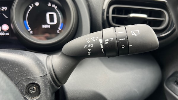 Used Toyota Yaris 2022 for sale - 76297456: Photo 23