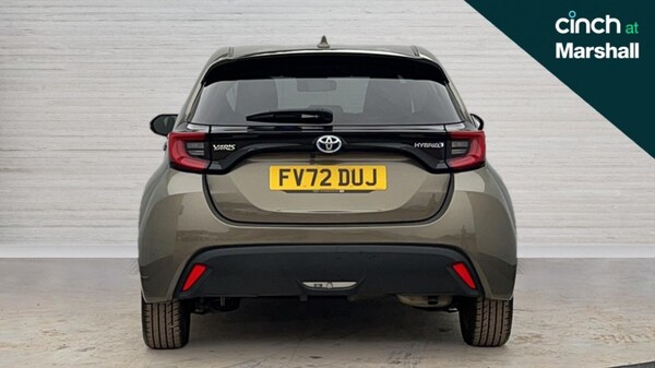 Used Toyota Yaris 2022 for sale - 76297456: Photo 4