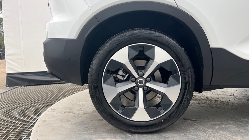 Used Volvo XC40 2025 for sale - 76146192: Photo 16