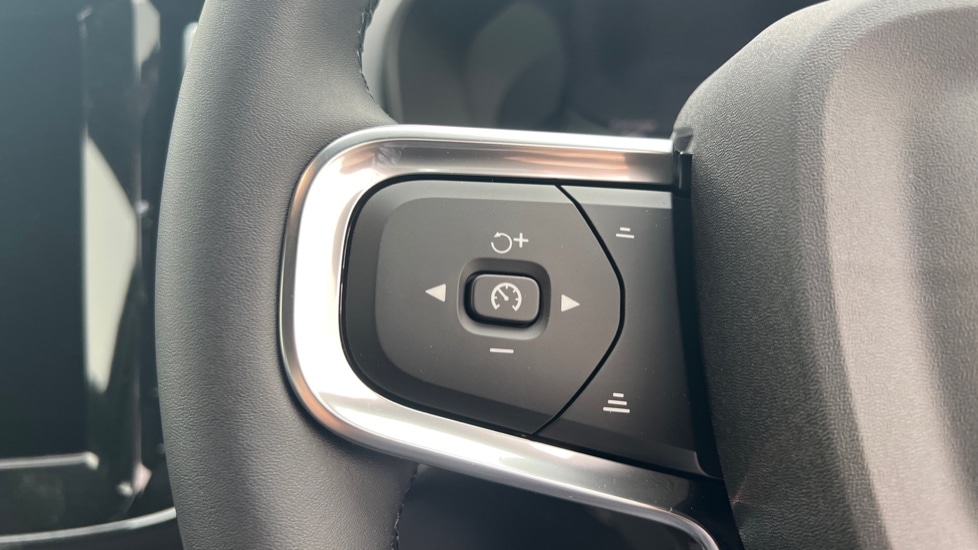 Used Volvo XC40 2025 for sale - 76146192: Photo 18