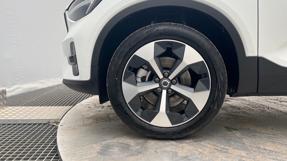 Used Volvo XC40 2025 for sale - 76146192: Photo 24