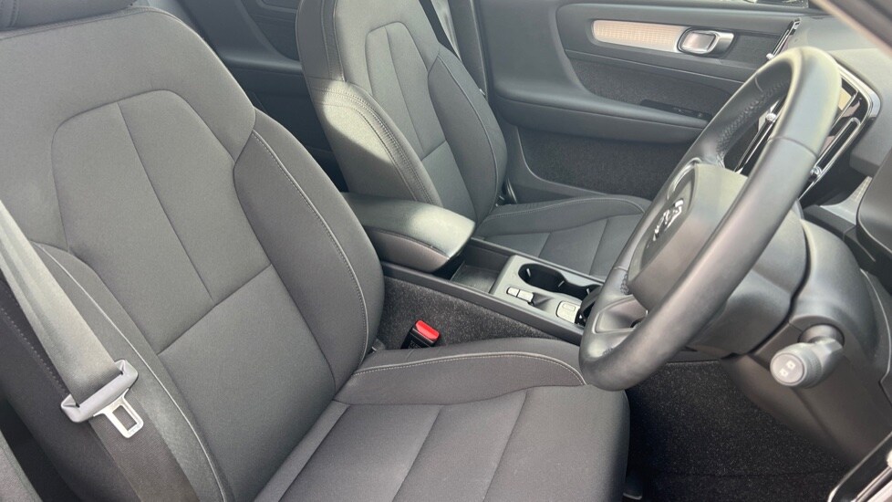 Used Volvo XC40 2021 for sale - 77021870: Photo 9