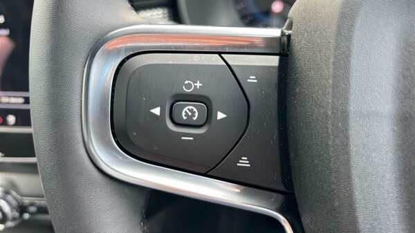 Used Volvo XC40 2024 for sale - 75501699: Photo 18