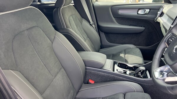 Used Volvo XC40 2024 for sale - 75501699: Photo 9