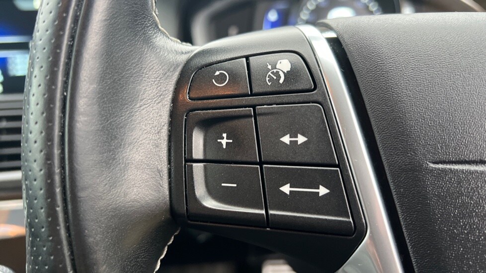 Used Volvo XC60 2015 for sale - 77047695: Photo 18