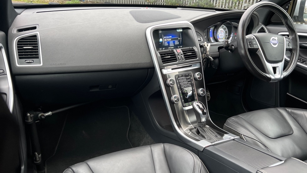 Used Volvo XC60 2015 for sale - 77047695: Photo 4