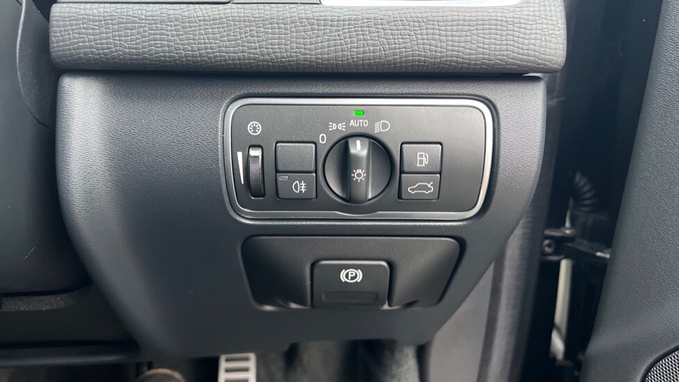 Used Volvo XC60 2015 for sale - 77047695: Photo 42