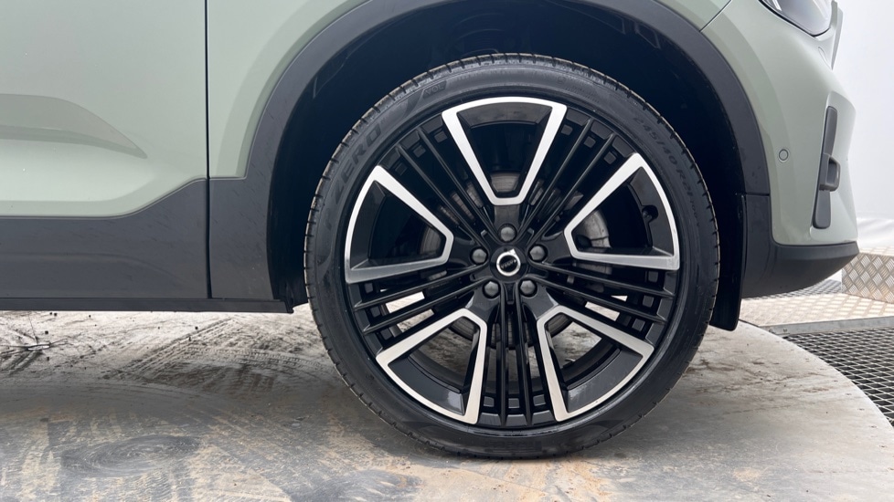 Used Volvo XC40 2025 for sale - 76112031: Photo 26